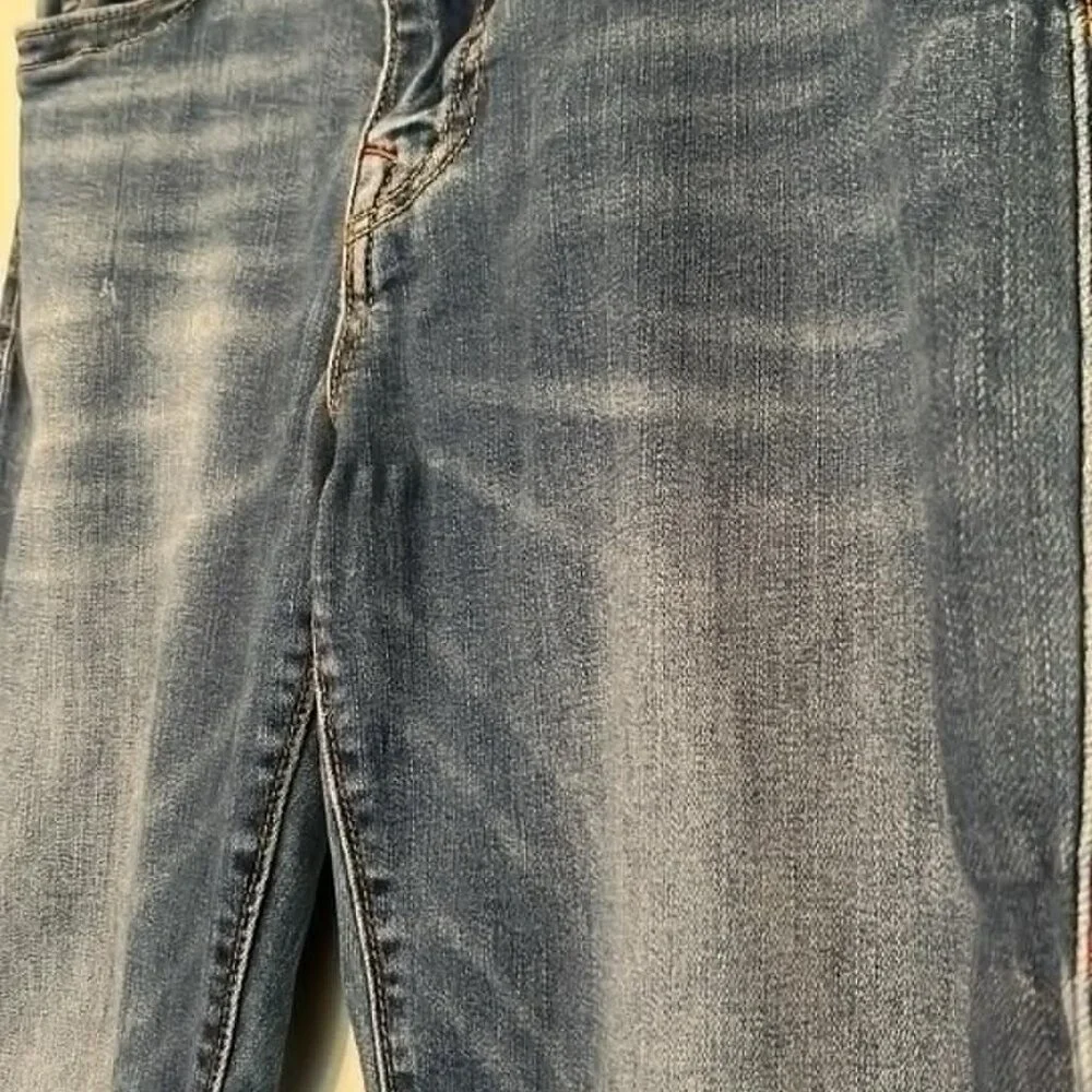 True Religion Jeans Geno Relaxed Slim 34/32 Medium Wash  Distressed  Boho Hippie